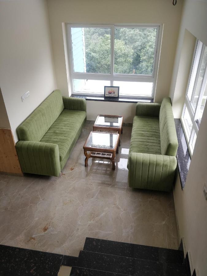 Pinnacle Vesta Homestay Массури Экстерьер фото